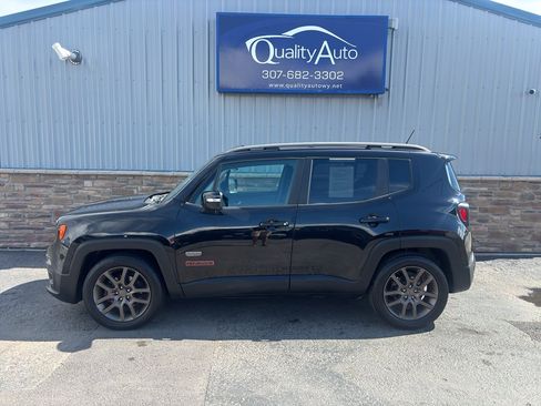 Used 2016 Jeep Renegade 75th Anniversary FWD image 1