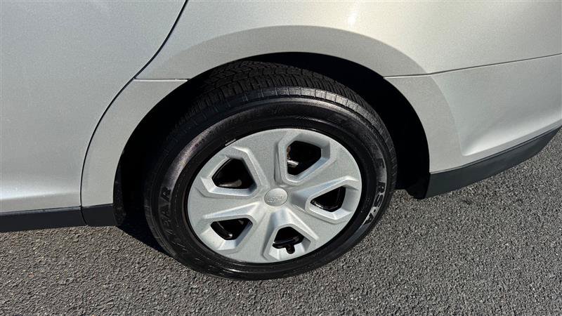Used 2015 Ford Taurus Police Interceptor AWD image 29
