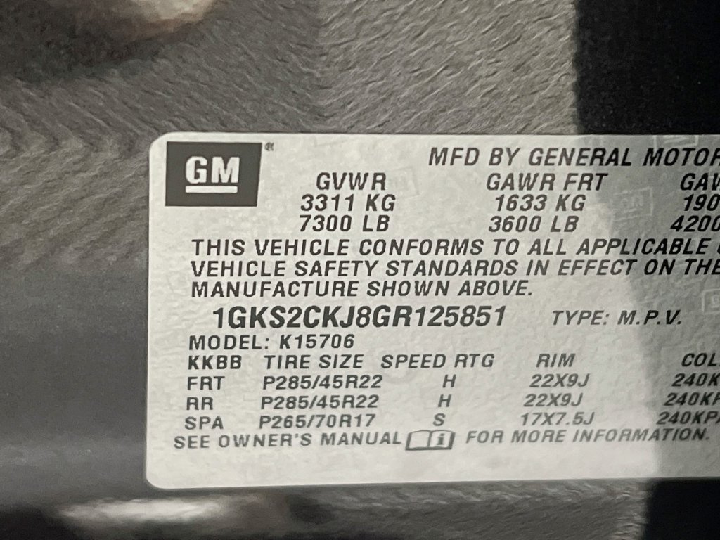 Used 2016 GMC Yukon Denali w/ Open Road Package AWD/4WD image 33