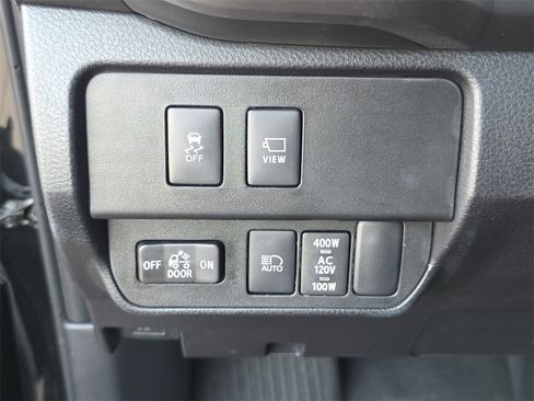 Used 2023 Toyota Tacoma Limited image 25