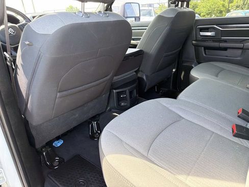Used 2024 RAM 3500 Big Horn AWD/4WD image 15