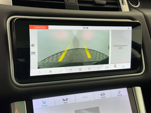 Used 2020 Land Rover Range Rover Sport HSE image 26