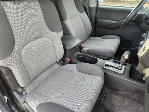 Used 2012 Suzuki Equator Sport image 10