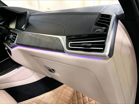 Used 2019 BMW X5 xDrive40i w/ Premium Package 2 image 19