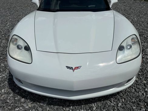 Used 2010 Chevrolet Corvette Coupe w/ Preferred Equipment Group RWD image 9