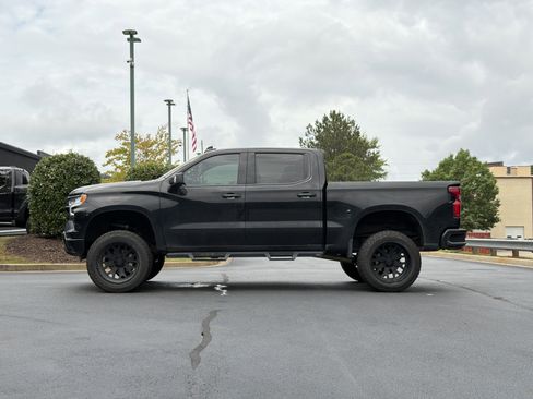 Used 2023 Chevrolet Silverado 1500 LTZ w/ LTZ Convenience Package II AWD/4WD image 14