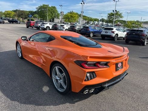 Used 2023 Chevrolet Corvette Stingray Coupe w/ 1LT RWD image 3