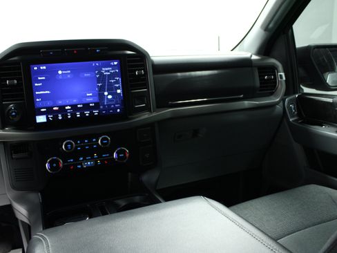 Used 2024 Ford F150 Lightning XLT AWD/4WD image 19