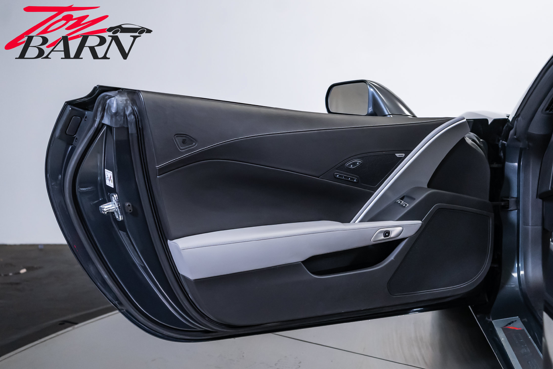 Used 2014 Chevrolet Corvette Stingray Convertible w/ 3LT Preferred Equipment Group RWD image 25