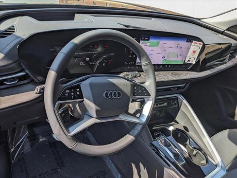 New 2025 Audi Q5 Premium Plus image 9