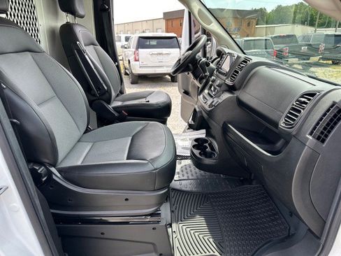 Used 2023 RAM ProMaster 2500 w/ Driver Convenience Group FWD image 25