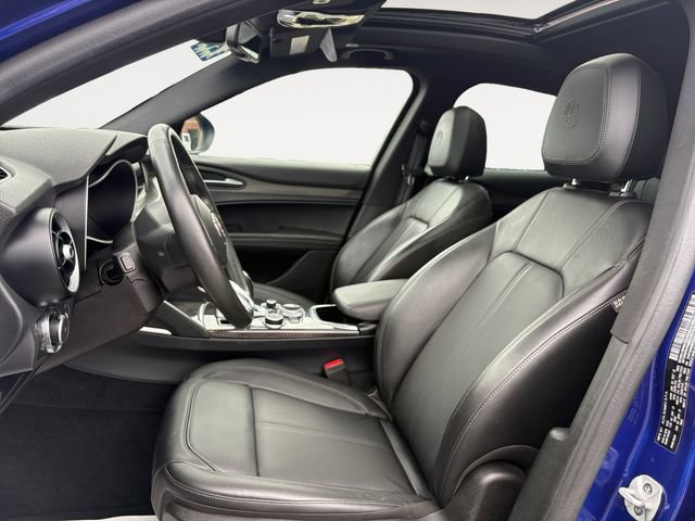 Used 2023 Alfa Romeo Stelvio Ti w/ Active Assist Plus Package AWD/4WD image 9