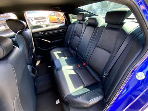 Used 2018 Honda Accord Sport image 20