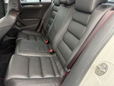 Used 2014 Volkswagen GTI Driver's Edition image 10