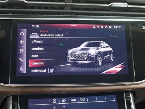 Used 2025 Audi Q8 Premium Plus AWD/4WD image 23