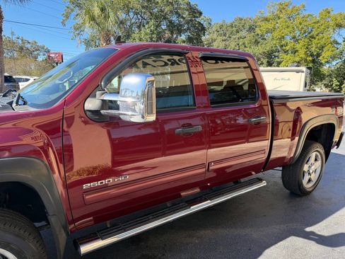 Used 2014 Chevrolet Silverado 2500 LT w/ Interior Plus Package image 10