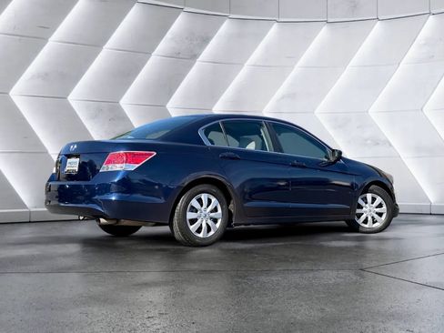 Used 2010 Honda Accord LX image 8