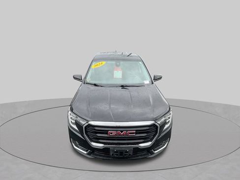 Used 2024 GMC Terrain SLE AWD/4WD image 34