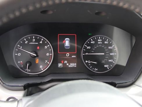 Certified 2025 Subaru Outback Premium AWD/4WD image 24