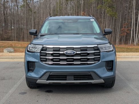 New 2026 Ford Explorer Active image 7