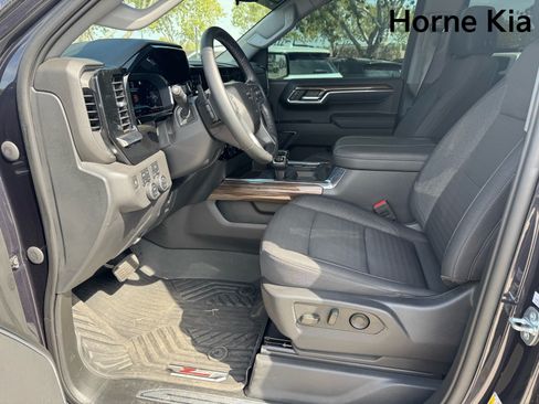 Used 2023 Chevrolet Silverado 1500 LT Trail Boss AWD/4WD image 10