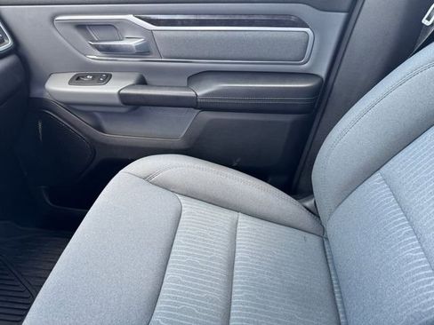 Used 2022 RAM 1500 Big Horn AWD/4WD image 25