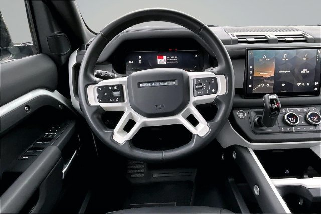 Used 2025 Land Rover Defender 110 S AWD/4WD image 8
