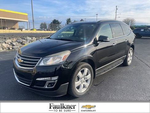 Used 2016 Chevrolet Traverse LT w/ Style and Technology Package image 1