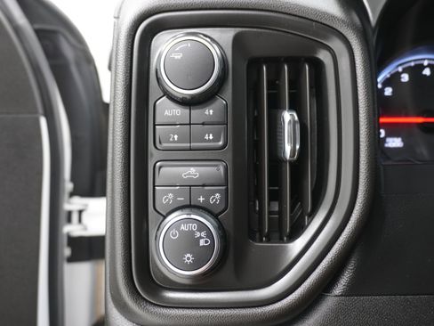 Used 2019 Chevrolet Silverado 1500 Custom Trail Boss w/ Custom Convenience Package image 20