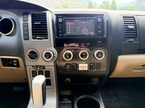 Used 2014 Toyota Sequoia Limited AWD/4WD image 16