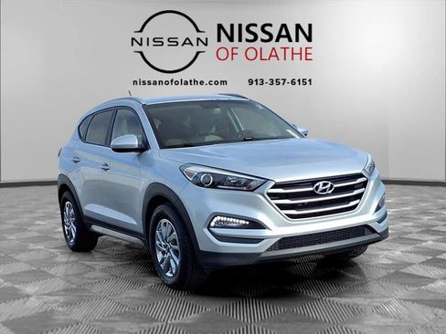 Used 2017 Hyundai Tucson SE image 28