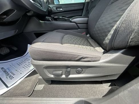 Certified 2022 Nissan Pathfinder SV FWD image 18