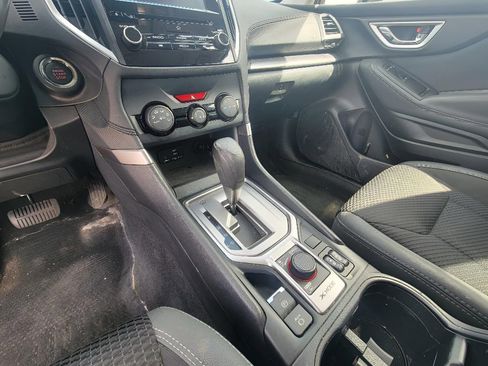 Used 2022 Subaru Forester Premium image 21