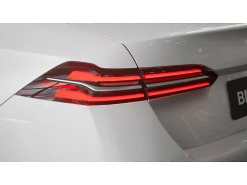 New 2026 BMW 530i image 8