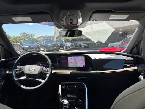 Certified 2025 Audi Q5 Premium w/ Convenience Package AWD/4WD image 19