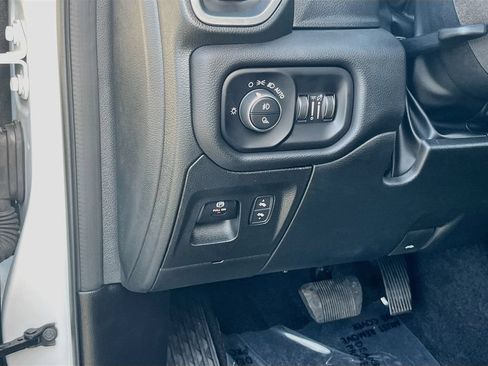 Used 2025 RAM 1500 Big Horn AWD/4WD image 10