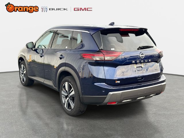 Used 2026 Nissan Rogue SL FWD image 5