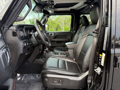 Certified 2024 Jeep Wrangler Unlimited Rubicon AWD/4WD image 12