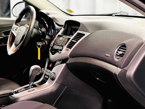 Used 2013 Chevrolet Cruze LT w/ All-Star Edition image 16