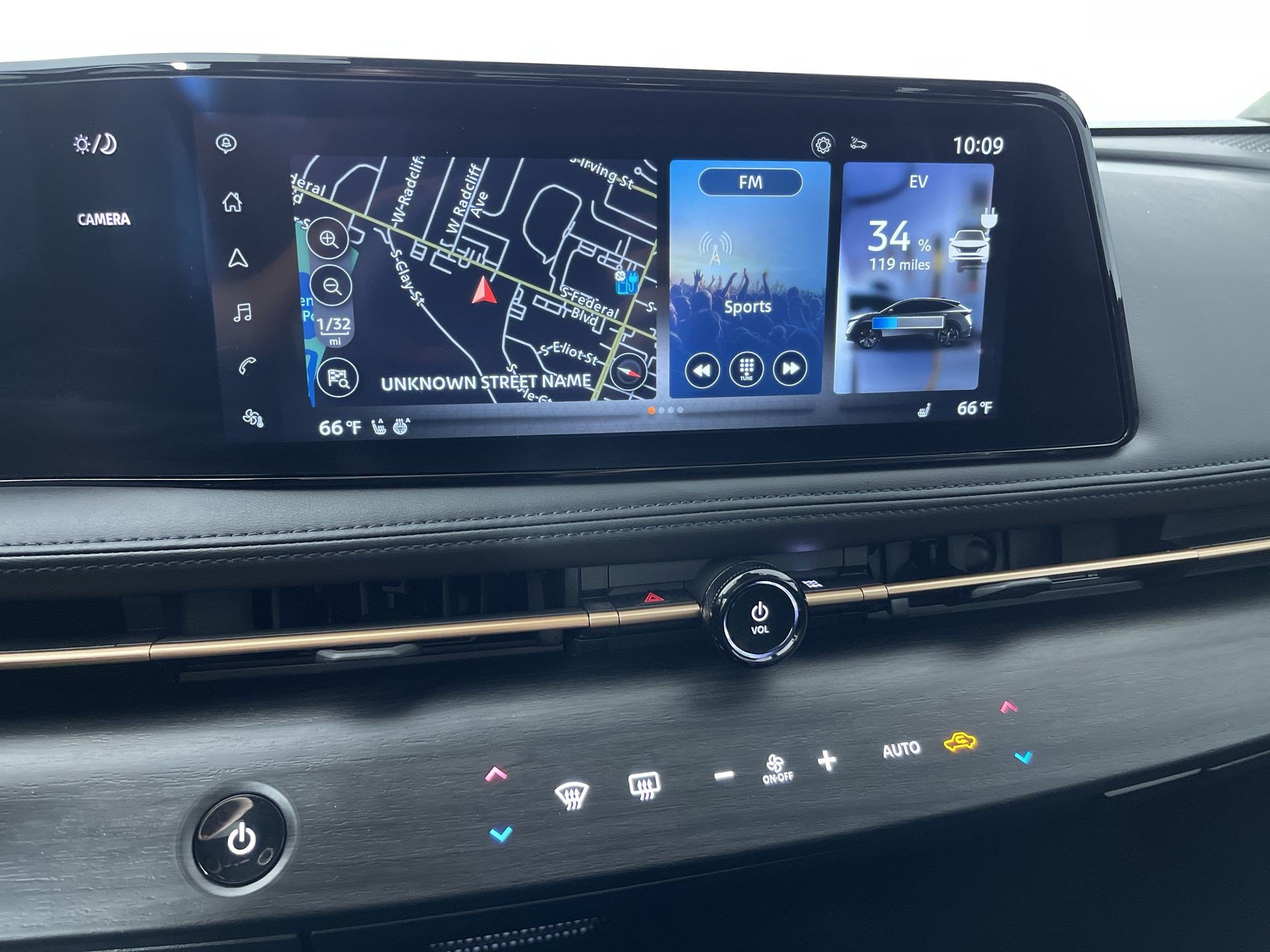 Certified 2024 Nissan Ariya AWD image 17
