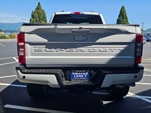 Used 2021 Ford F250 XLT w/ XLT Premium Package AWD/4WD image 4