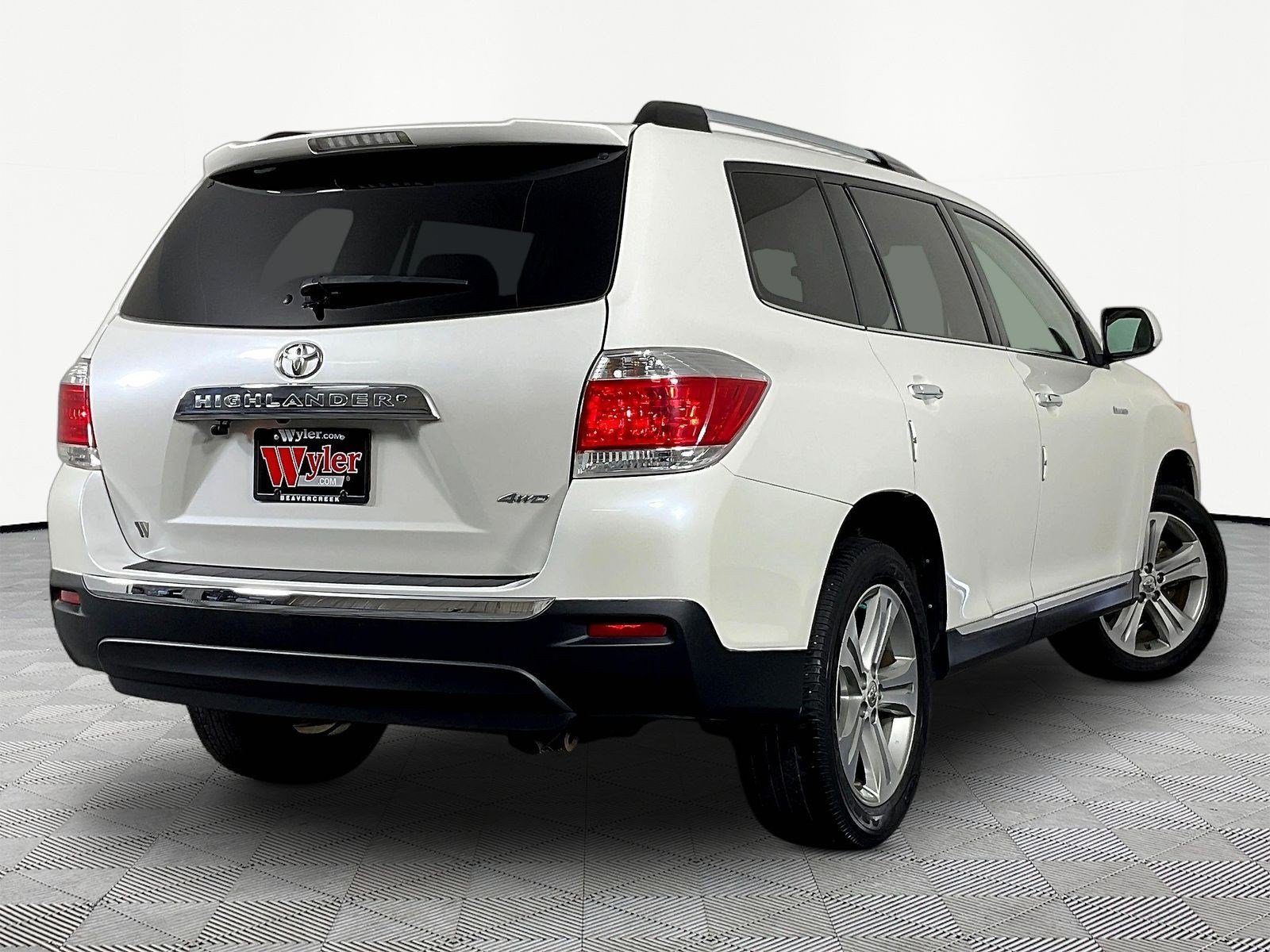Used 2012 Toyota Highlander Limited w/ Tow Pkg AWD/4WD image 6