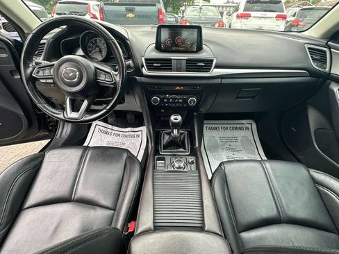 Used 2018 MAZDA MAZDA3 Touring FWD image 14