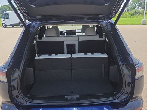 Used 2025 Mitsubishi Outlander AWD image 6