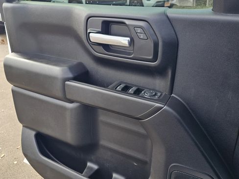 Used 2022 Chevrolet Silverado 1500 Custom w/ Rally Edition image 18