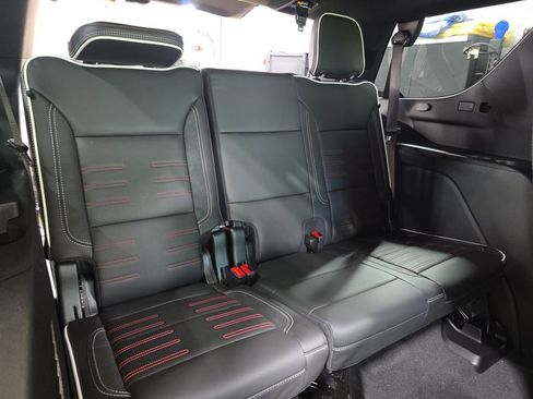 New 2026 GMC Yukon AT4 Ultimate AWD/4WD image 12