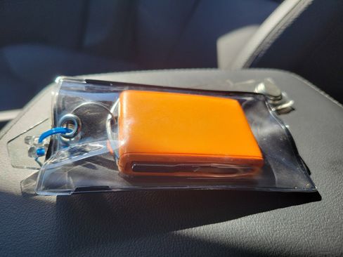 Certified 2025 Volvo XC60 B5 Plus image 32