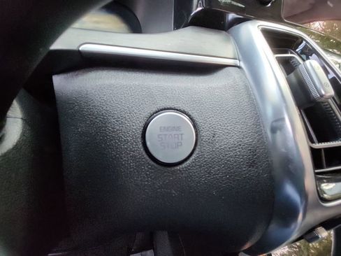 Used 2023 Kia Sorento SX image 21