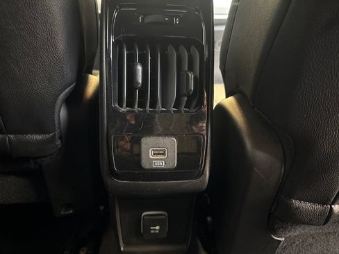 Used 2025 Jeep Compass Limited AWD/4WD image 10