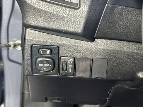 Used 2014 Toyota Corolla L image 17